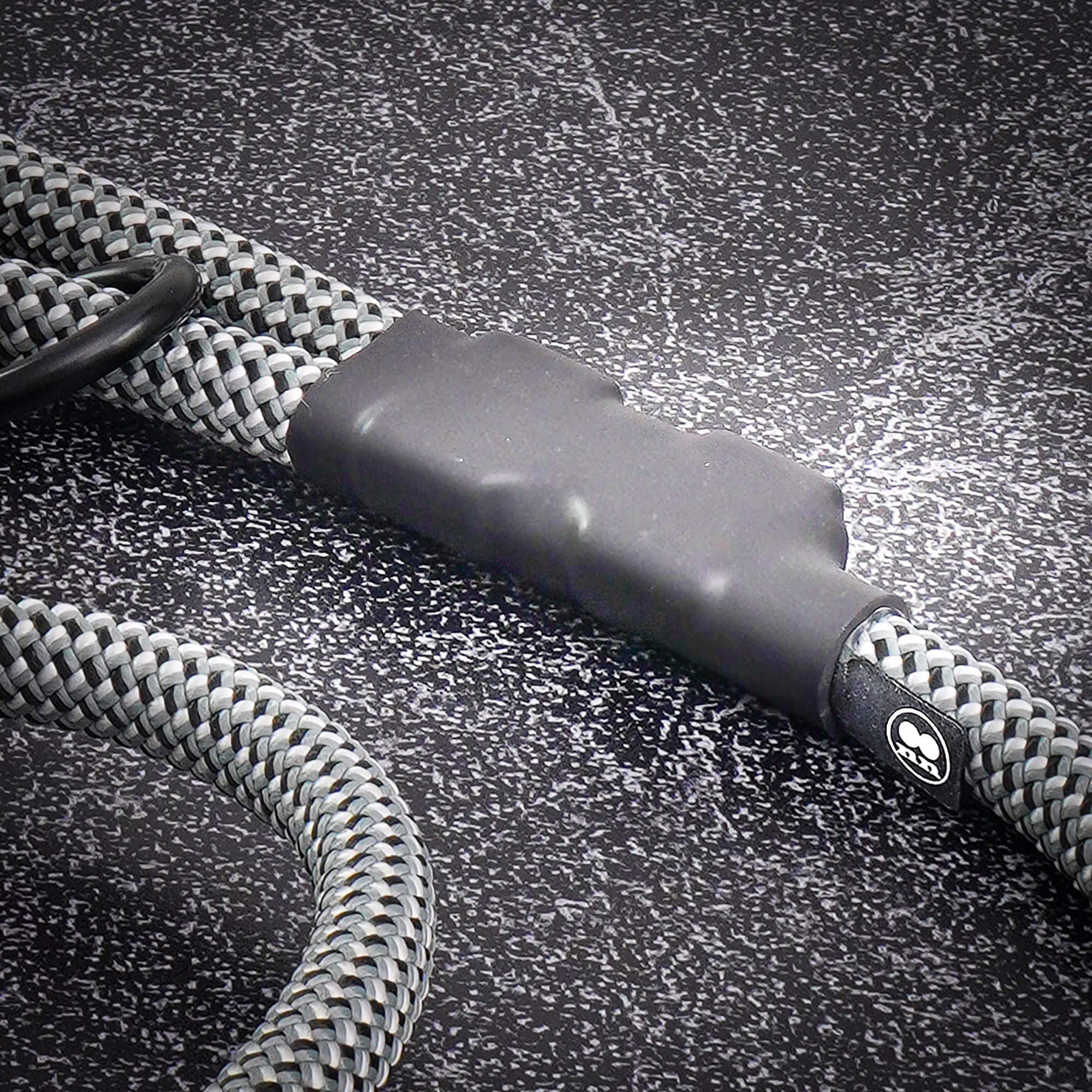 Customizable Boulder Hybrid Rope Dog Leash | Swiveling Carabiner | Tuenne